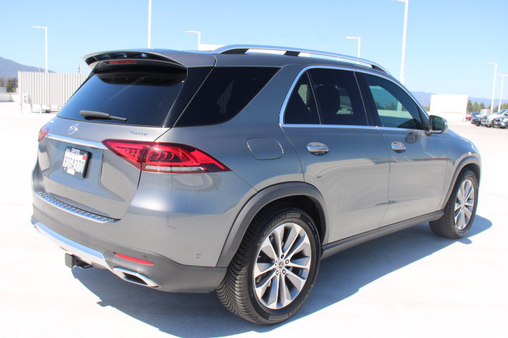 Used 2022 Mercedes-Benz GLE 350 4MATIC image 3