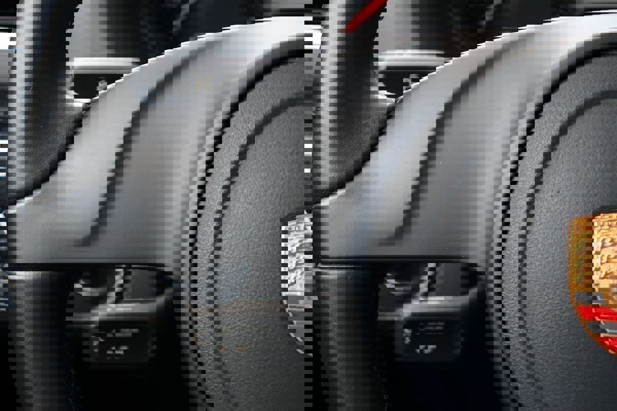 Used 2016 Porsche Boxster S image 18