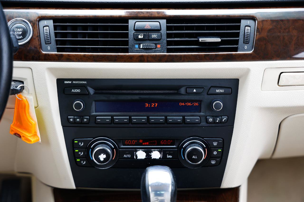 Used 2010 BMW 328i Coupe w/ Premium Pkg image 34