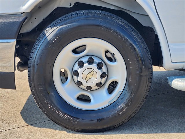 Used 2024 Chevrolet Express 2500 w/ Driver Convenience Package image 10