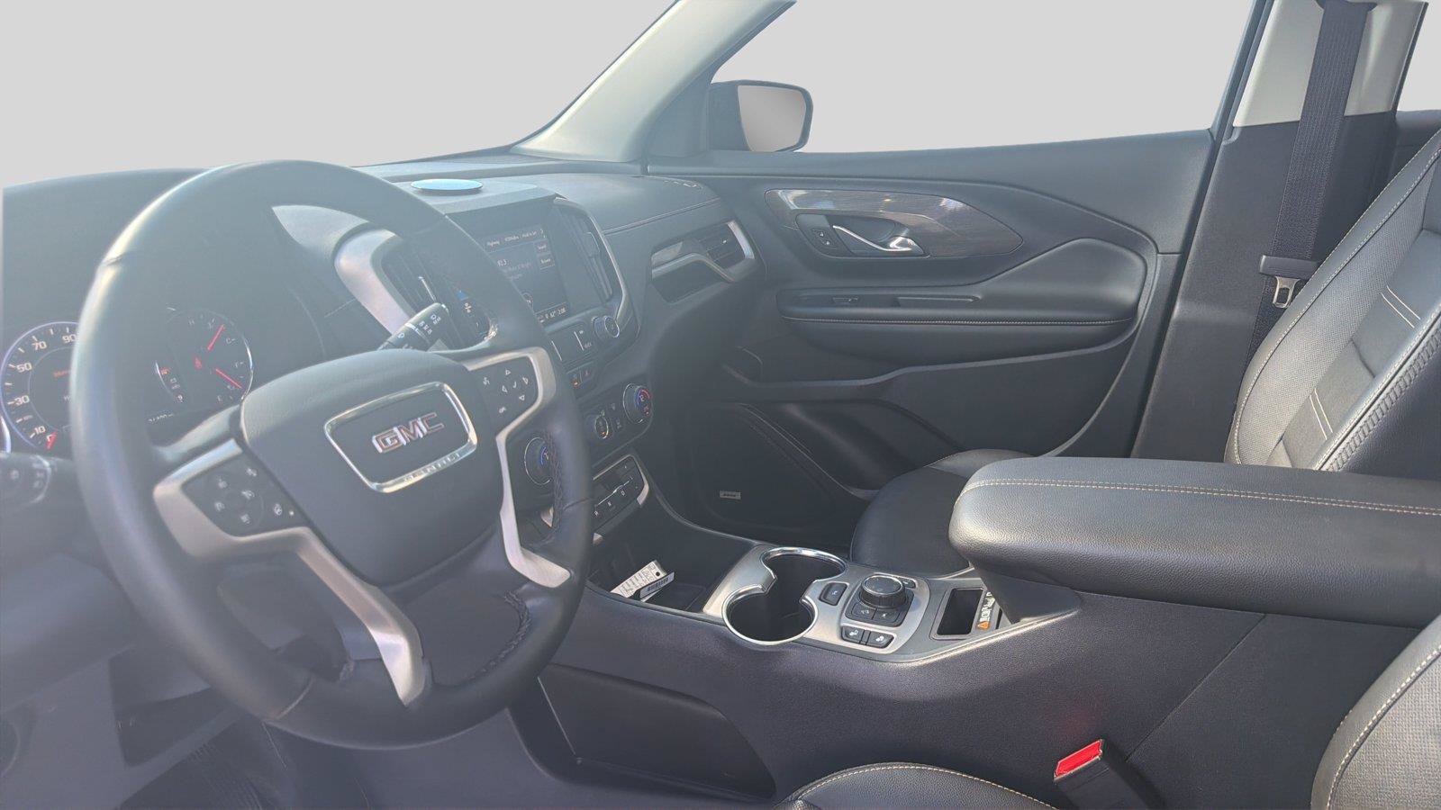 Used 2024 GMC Terrain Denali AWD/4WD image 17