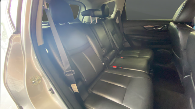 Used 2020 Nissan Rogue SL AWD/4WD image 25