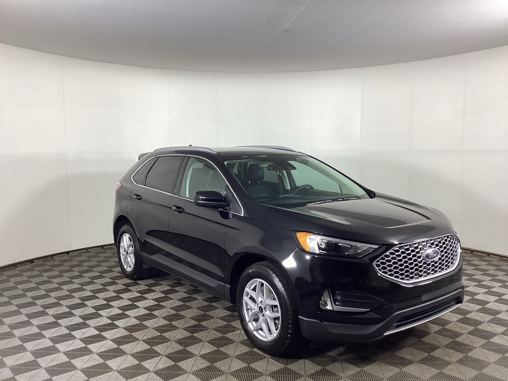 Used 2024 Ford Edge SEL w/ Convenience Package