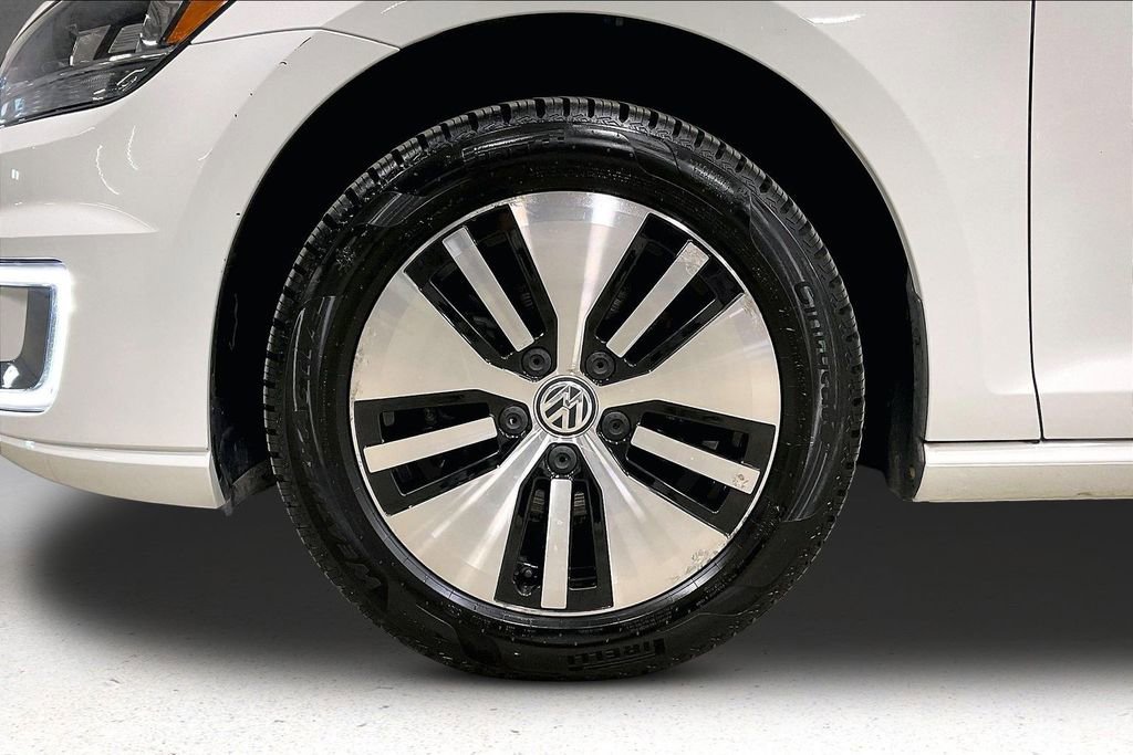 Used 2019 Volkswagen e-Golf SE w/ Driver Assistance Package FWD image 33