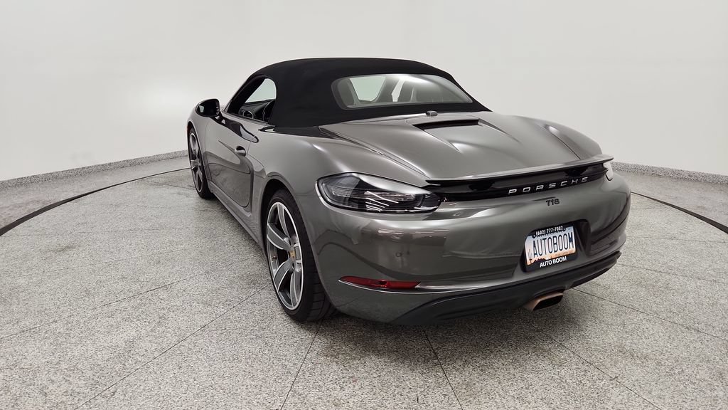 Used 2022 Porsche 718 Boxster RWD image 40