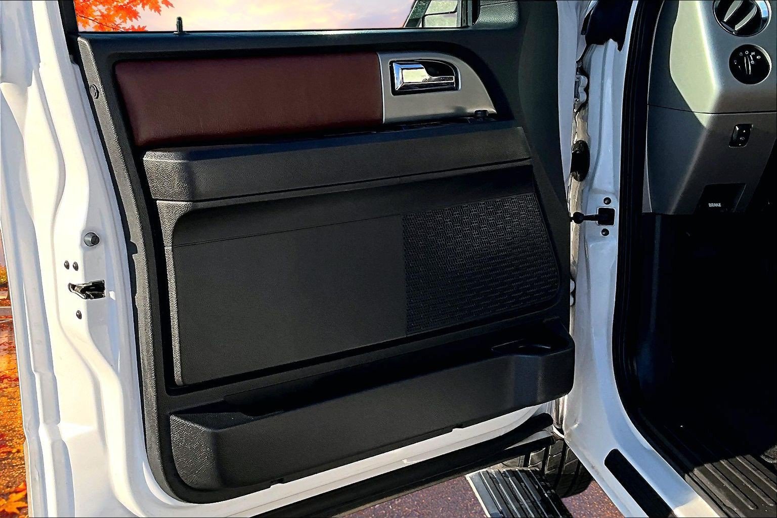 Used 2014 Ford Expedition King Ranch AWD/4WD image 20