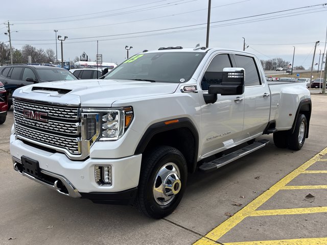 Used 2023 GMC Sierra 3500 Denali image 12