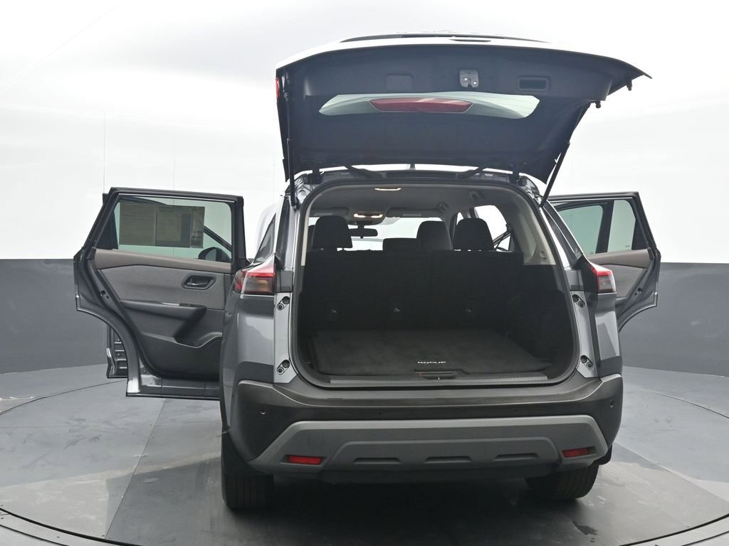 Used 2023 Nissan Rogue S AWD/4WD image 35