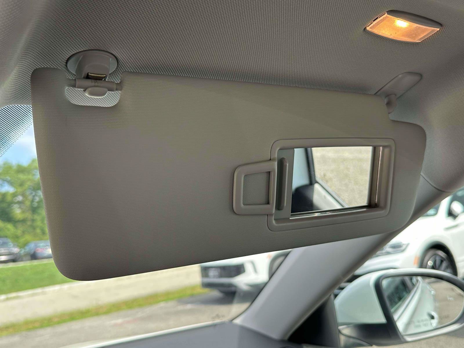 Used 2024 Volkswagen Jetta SE w/ Panoramic Sunroof Package FWD image 30