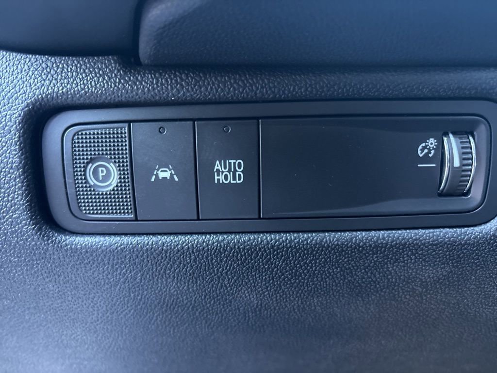 New 2026 Chevrolet Equinox EV LT image 18