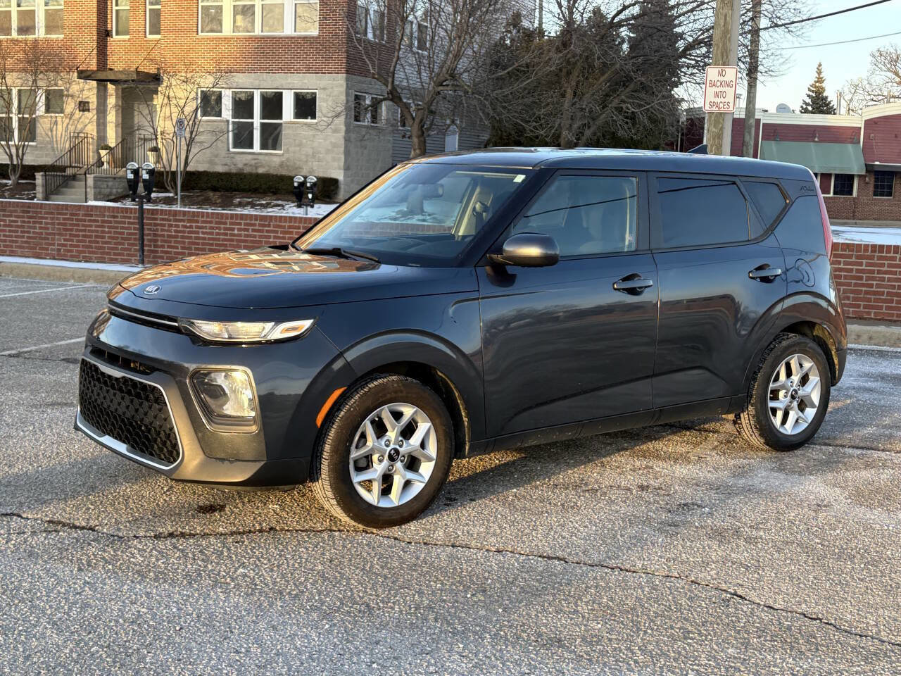 Used 2020 Kia Soul S image 1