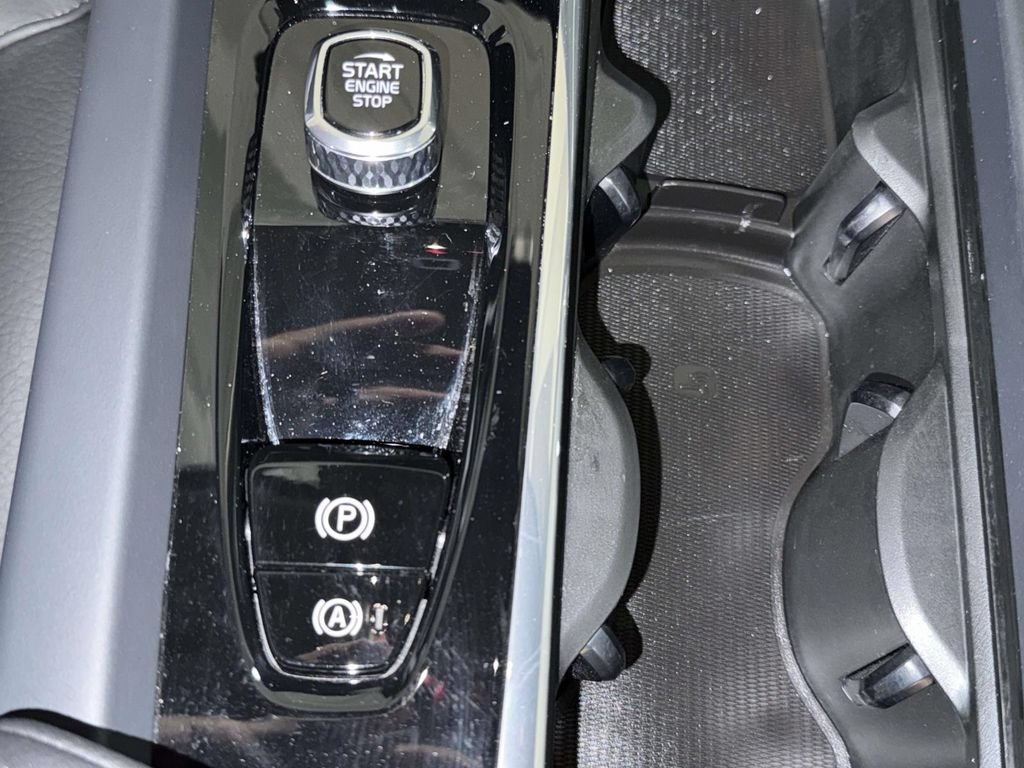 Used 2024 Volvo S60 B5 Plus w/ Climate Package FWD image 22