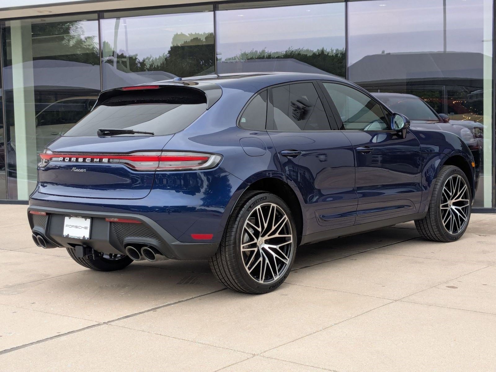 New 2026 Porsche Macan AWD/4WD image 9