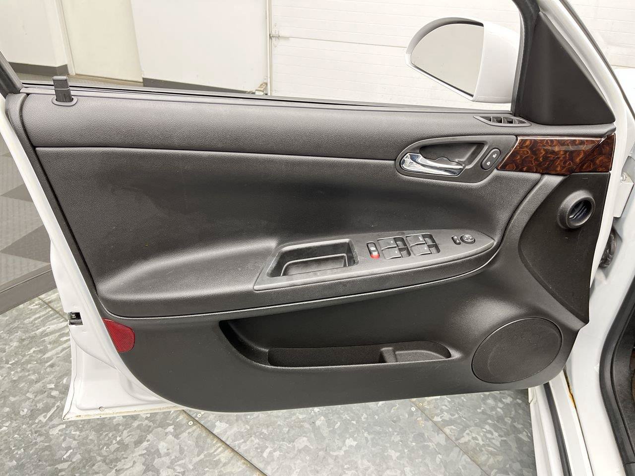 Used 2014 Chevrolet Impala Limited LS FWD image 6