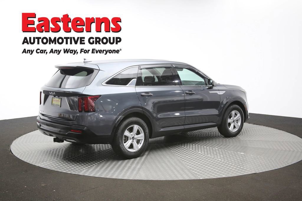 Used 2024 Kia Sorento LX FWD image 41