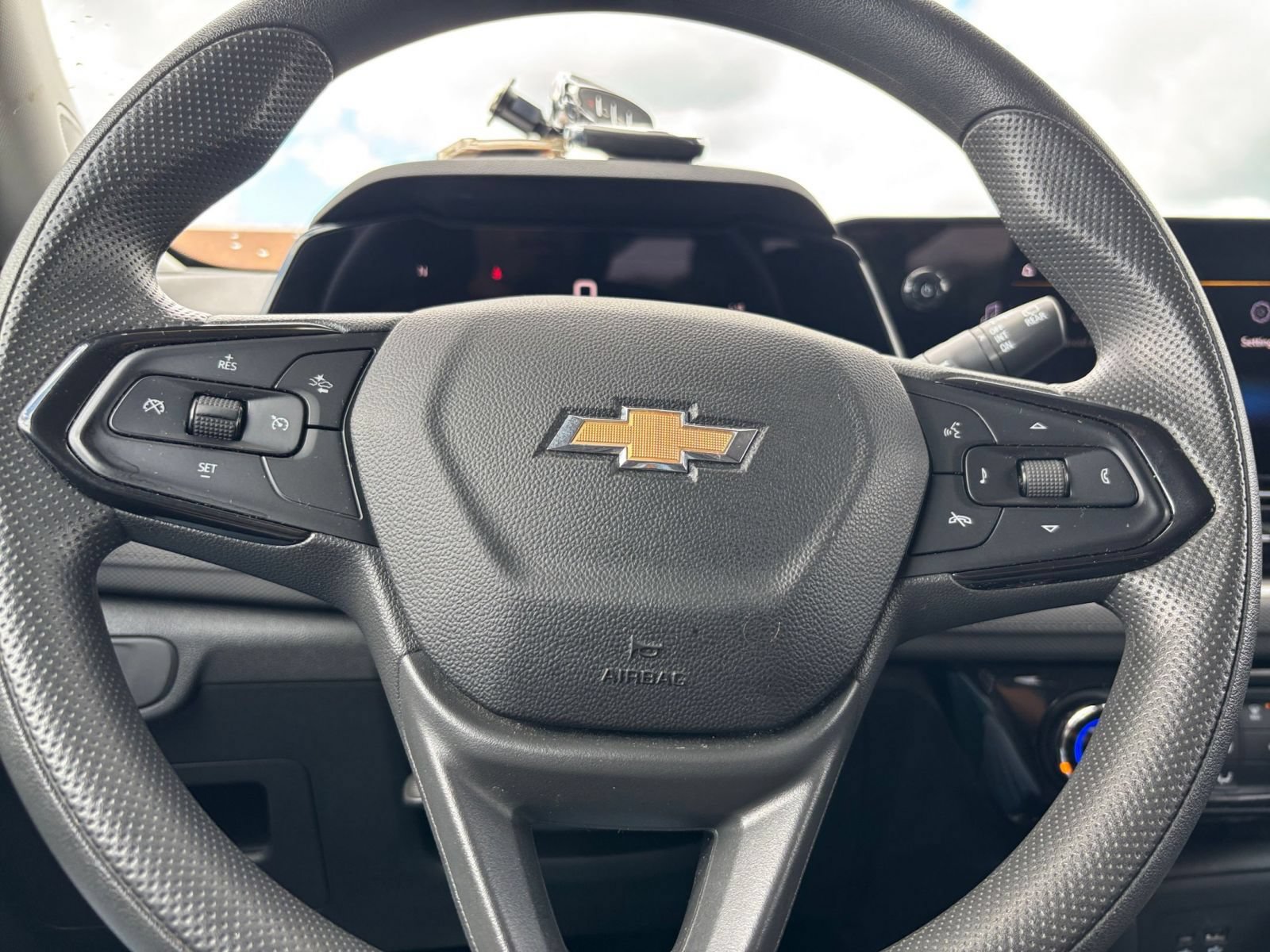 Used 2024 Chevrolet TrailBlazer LT w/ Driver Confidence Package AWD/4WD image 25