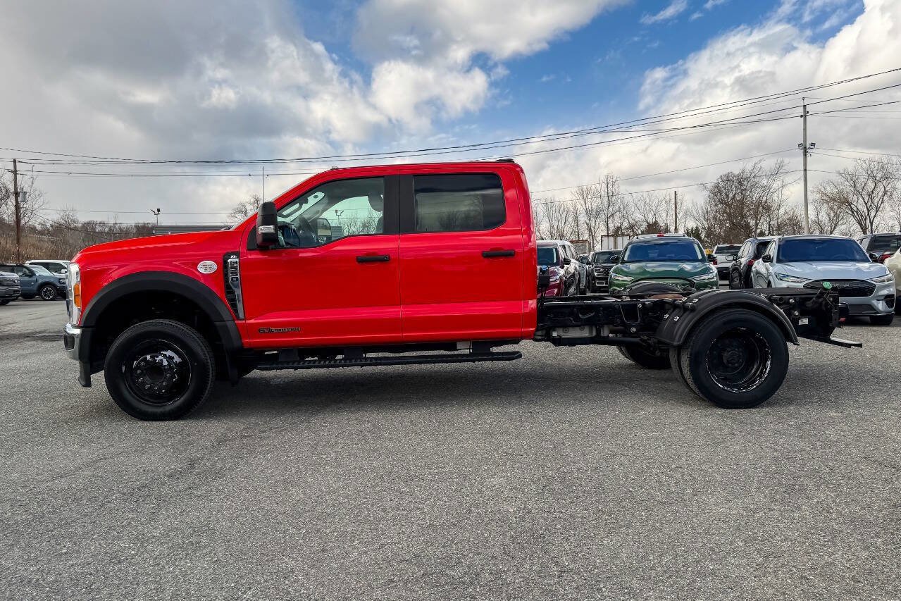 Used 2023 Ford F550 2WD Crew Cab Super Duty image 6