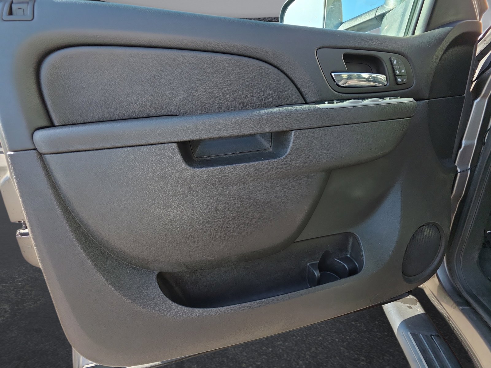 Used 2013 Chevrolet Silverado 3500 LTZ w/ LTZ Plus Package AWD/4WD image 23