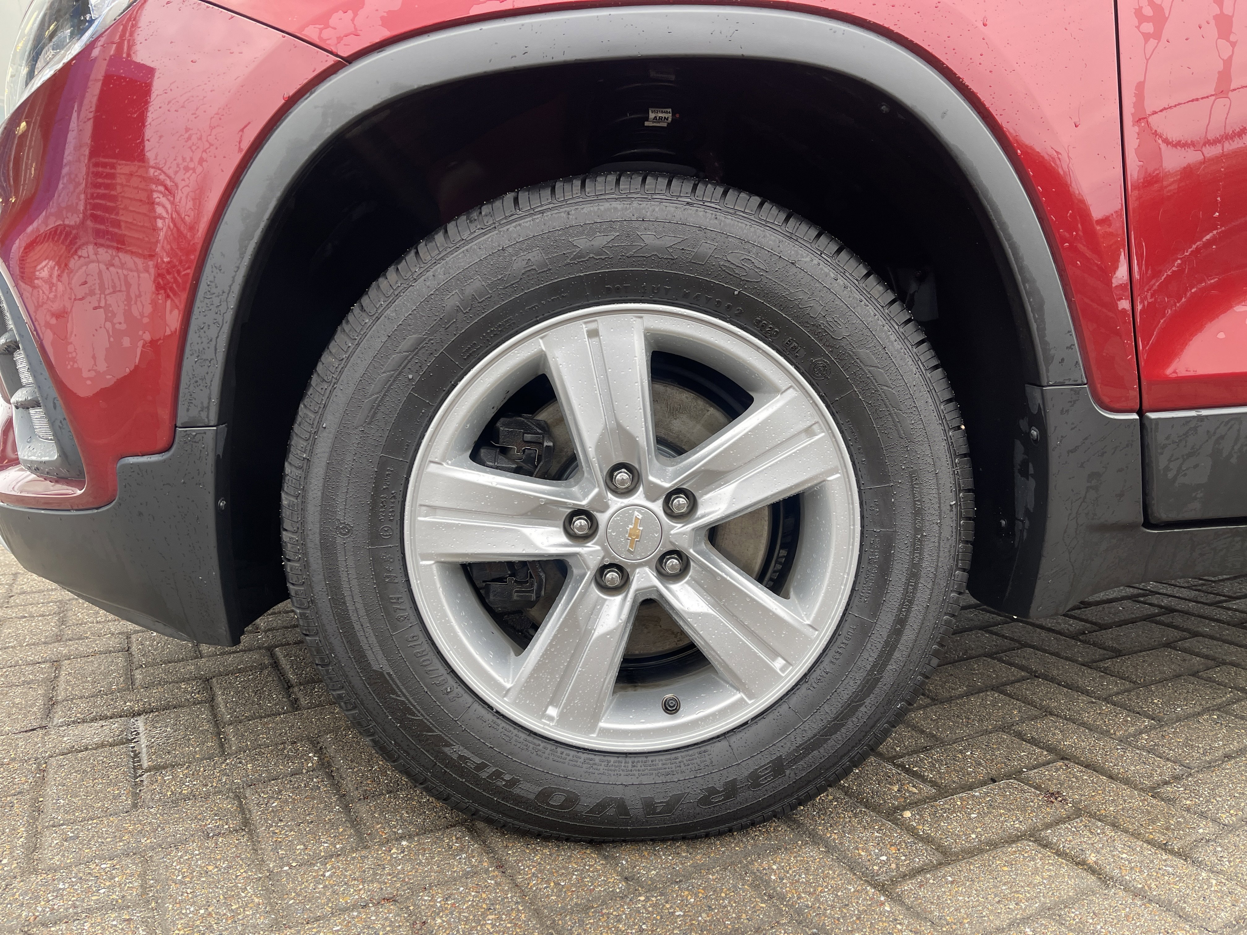 Used 2022 Chevrolet Trax LT w/ LT Convenience Package image 11