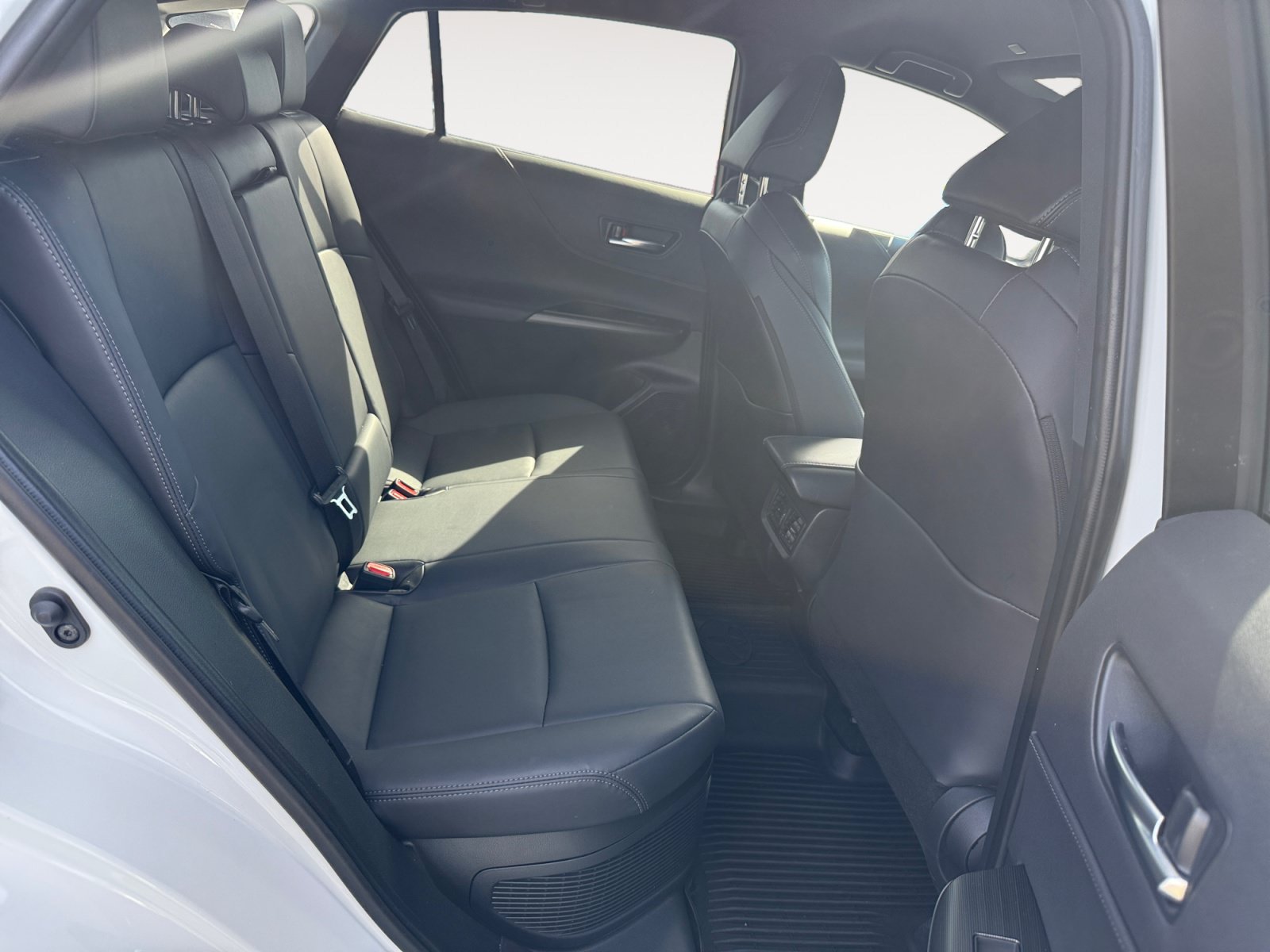 Used 2024 Toyota Venza Nightshade AWD/4WD image 18