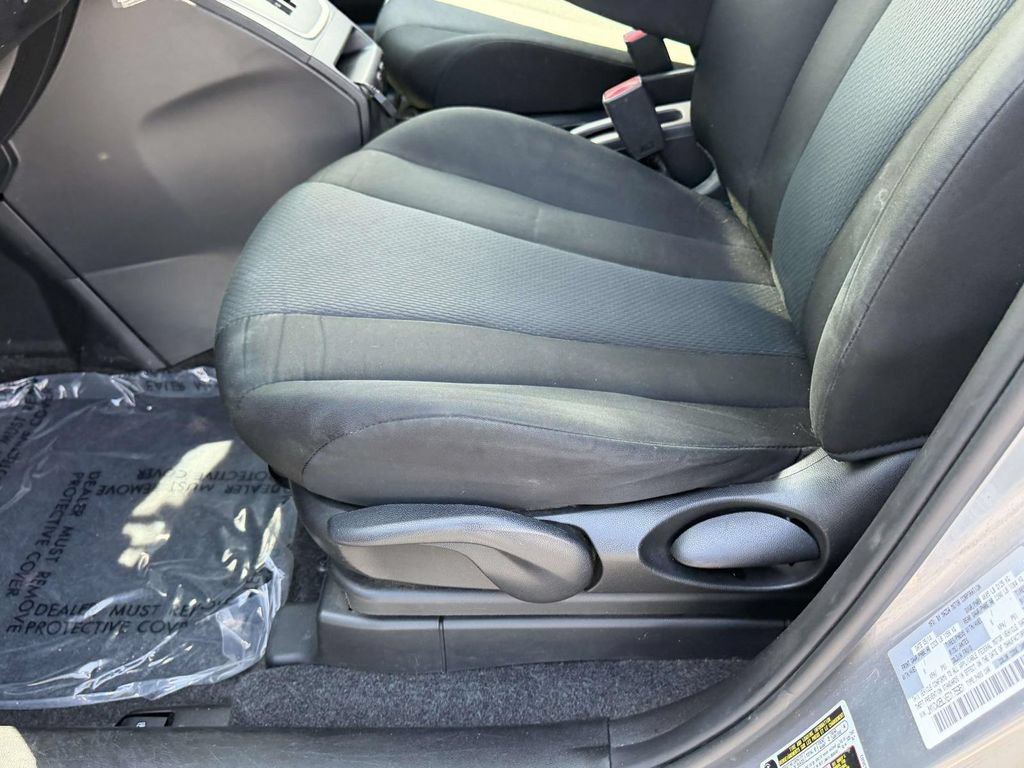 Used 2014 MAZDA MAZDA5 Sport FWD image 18