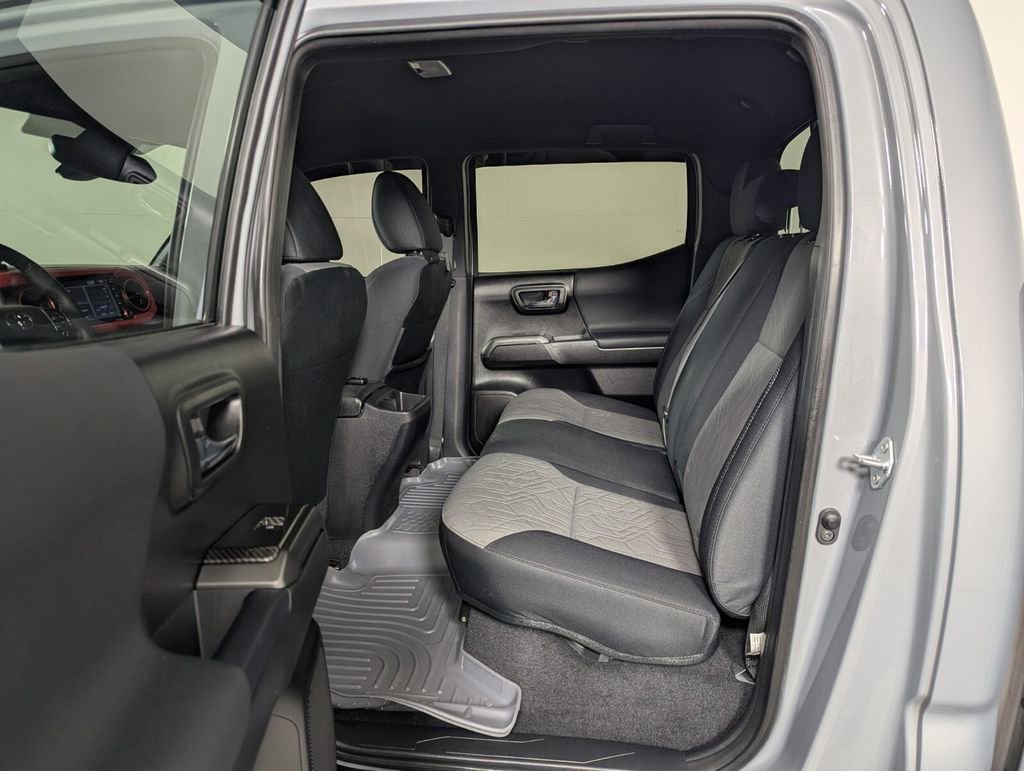 Used 2021 Toyota Tacoma TRD Off-Road image 26