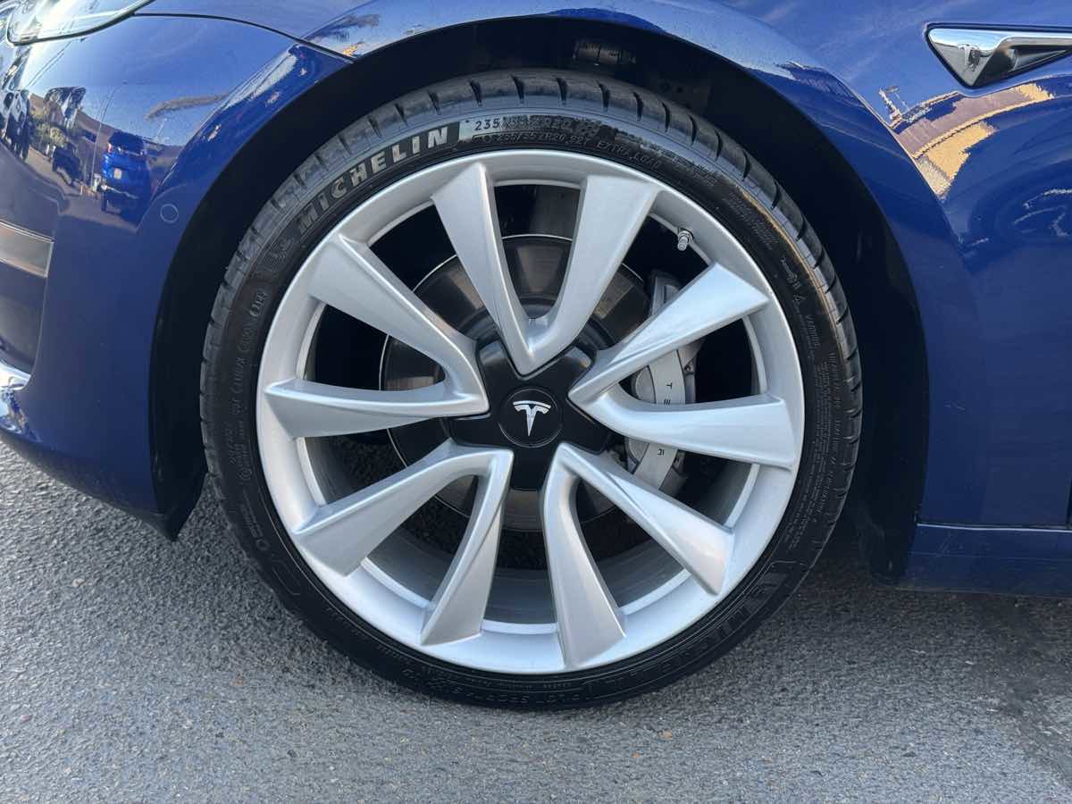 Used 2018 Tesla Model 3 image 7