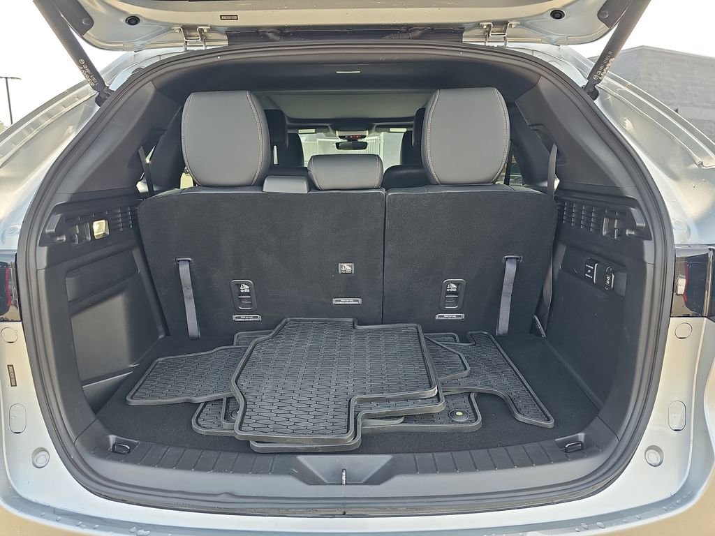 Used 2024 MAZDA CX-90 3.3 Turbo w/ Premium Plus Pkg image 16