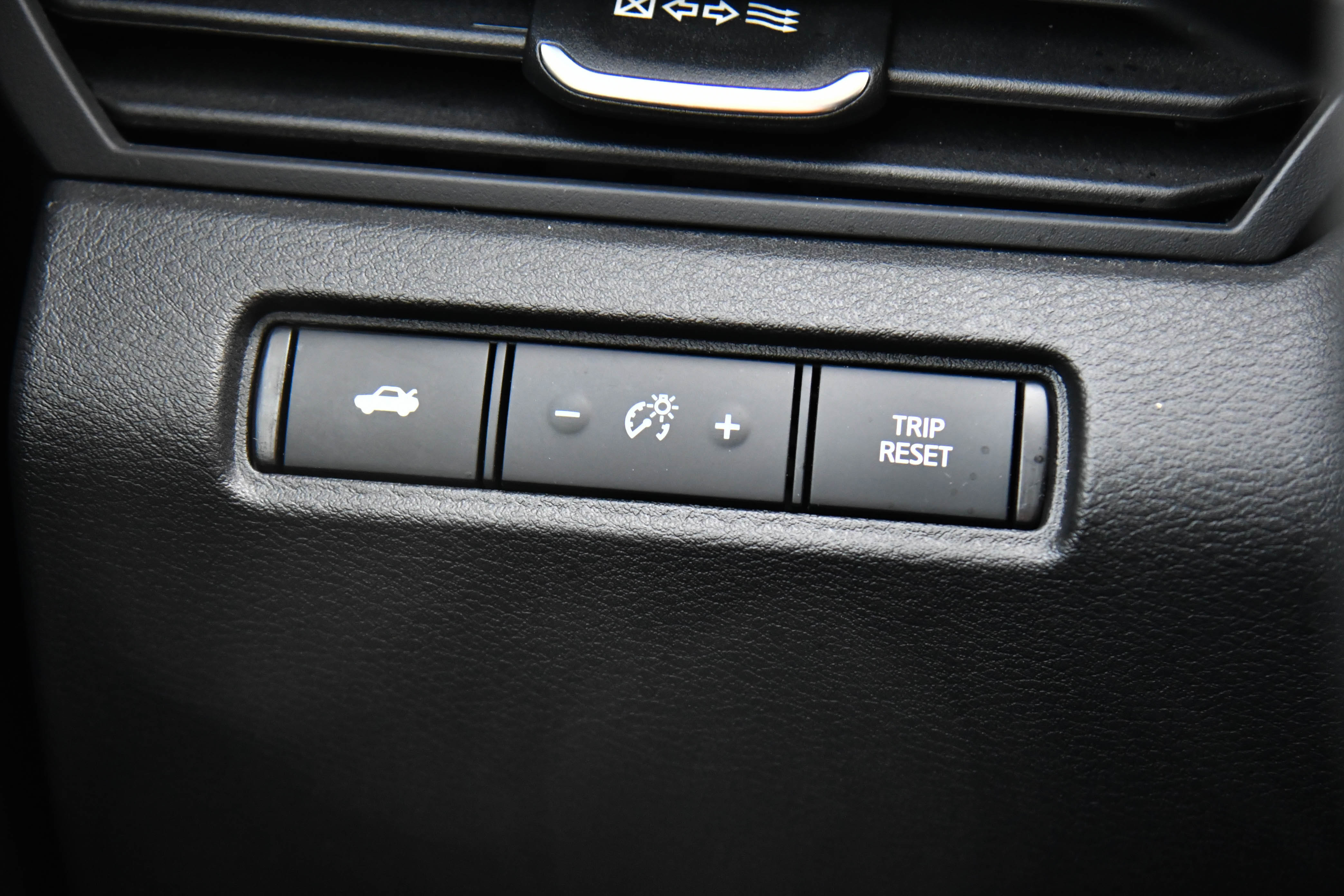 Used 2025 Nissan Altima 2.5 SV image 28