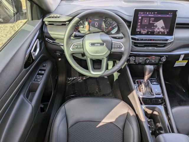 New 2026 Jeep Compass Latitude w/ Sun and Sound Group image 14