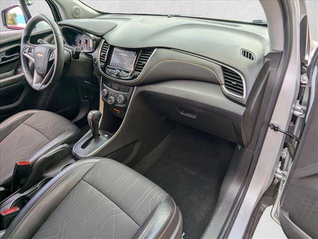 Used 2022 Chevrolet Trax LT w/ Sport Edition image 19