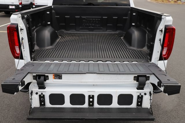 Used 2025 GMC Sierra 1500 SLT image 9
