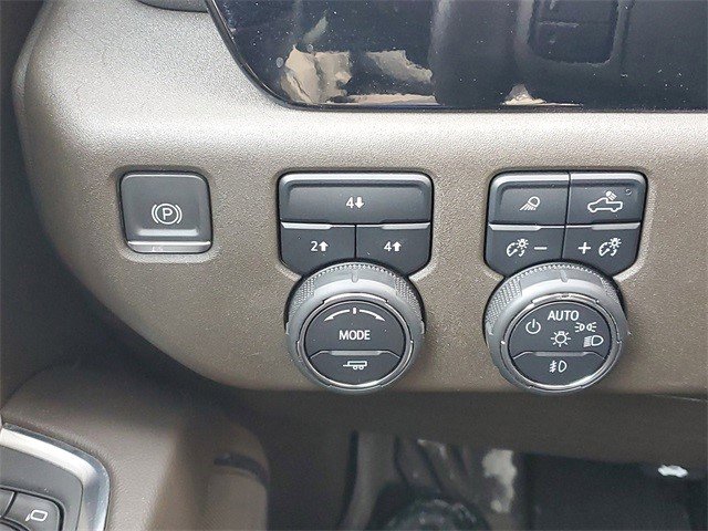 Certified 2024 Chevrolet Silverado 2500 LT w/ All Star Edition image 26