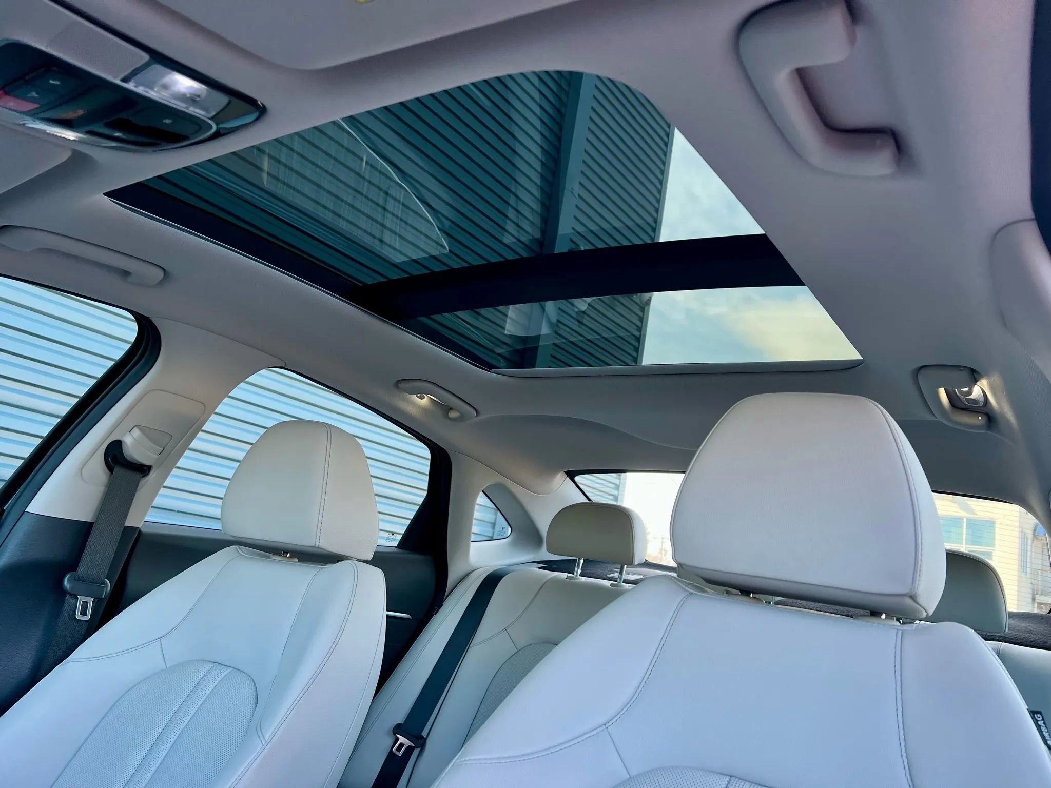 Used 2022 Hyundai Sonata Limited image 17