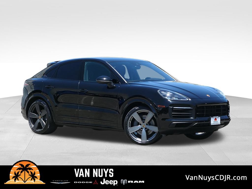 Used 2023 Porsche Cayenne S AWD/4WD image 1
