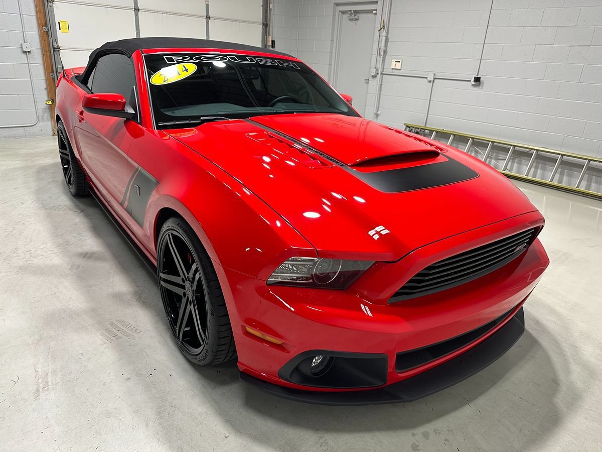 Used 2014 Ford Mustang GT Premium RWD image 3