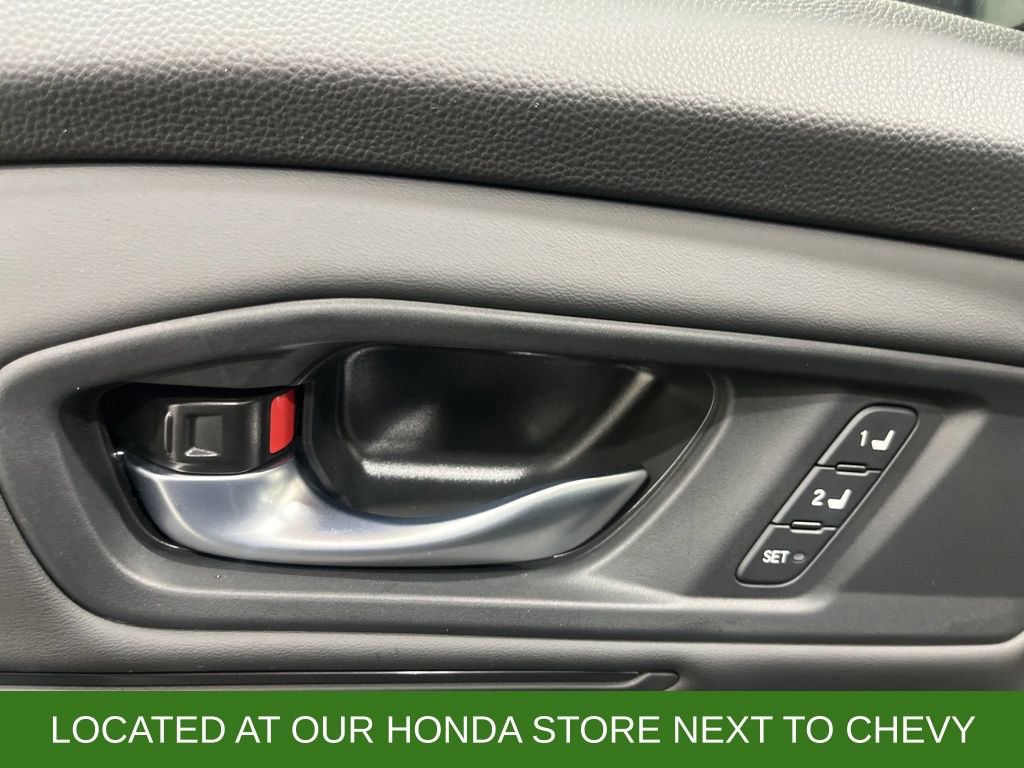 Used 2025 Honda Accord Touring image 10