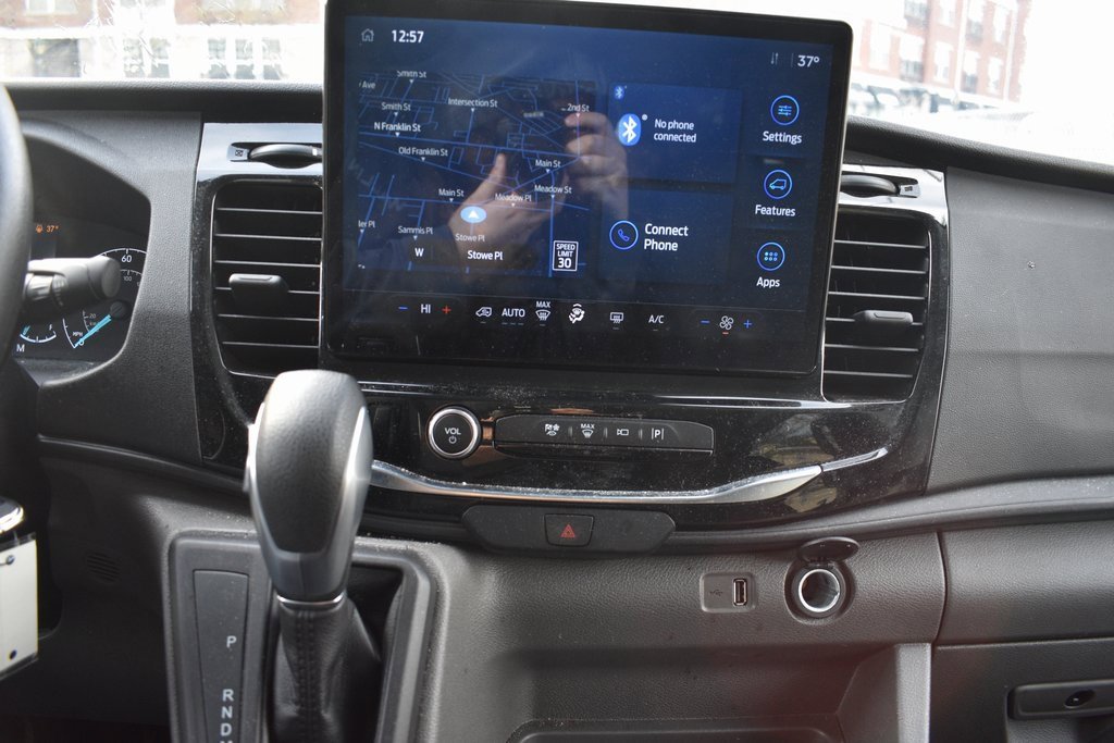 Used 2023 Ford Transit 350 XLT image 18