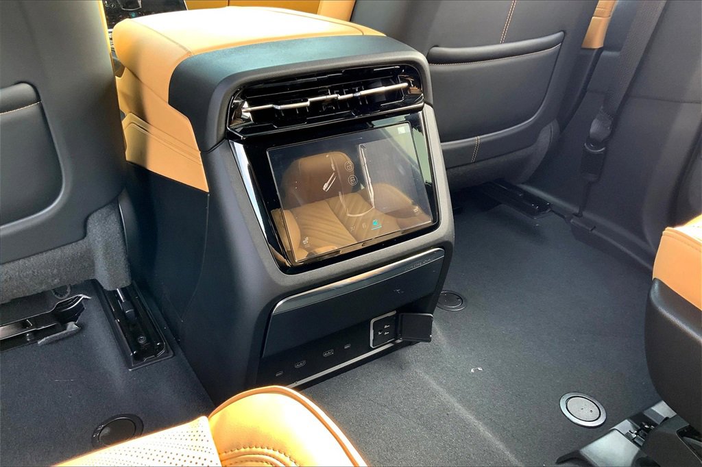 New 2025 Cadillac Escalade IQ Luxury 2 image 20