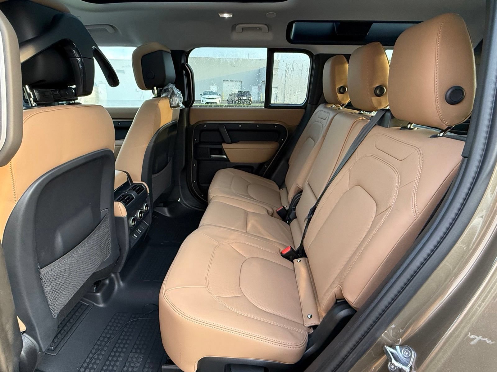 New 2026 Land Rover Defender 110 S AWD/4WD image 15