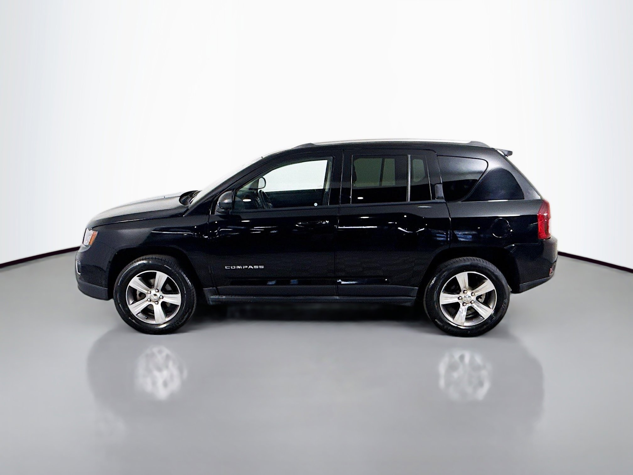 Used 2017 Jeep Compass High Altitude image 6