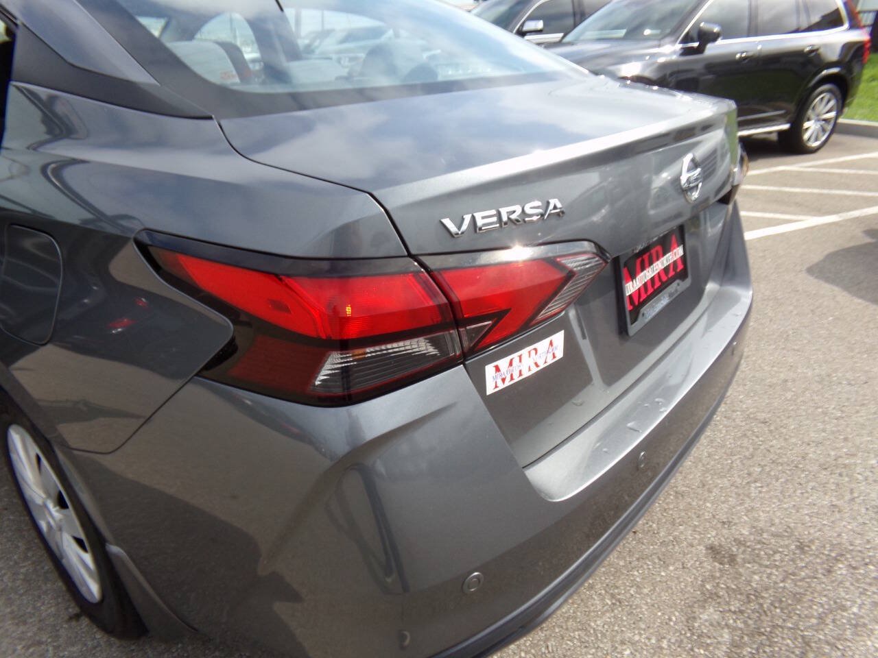 Used 2020 Nissan Versa S FWD image 26