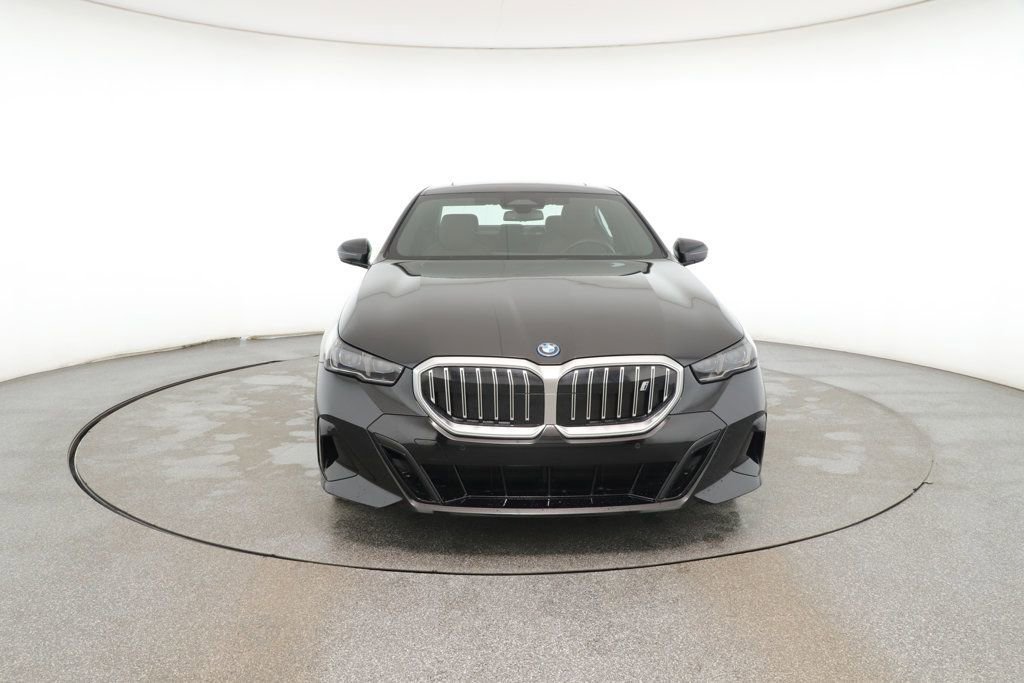 Used 2024 BMW i5 eDrive40i w/ M Sport Package image 8