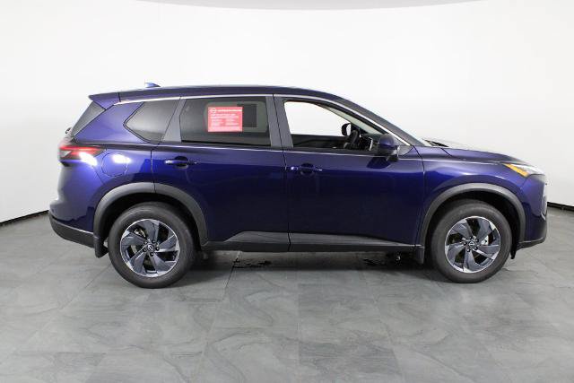 Certified 2025 Nissan Rogue SV FWD image 9