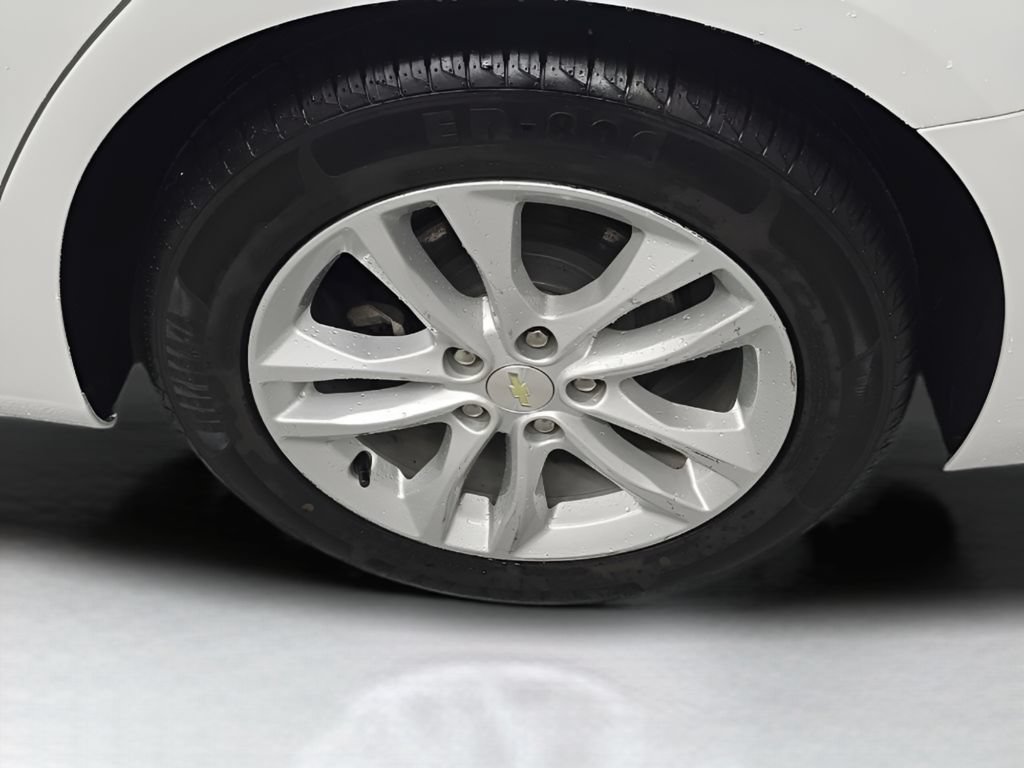 Used 2018 Chevrolet Malibu LT FWD image 39