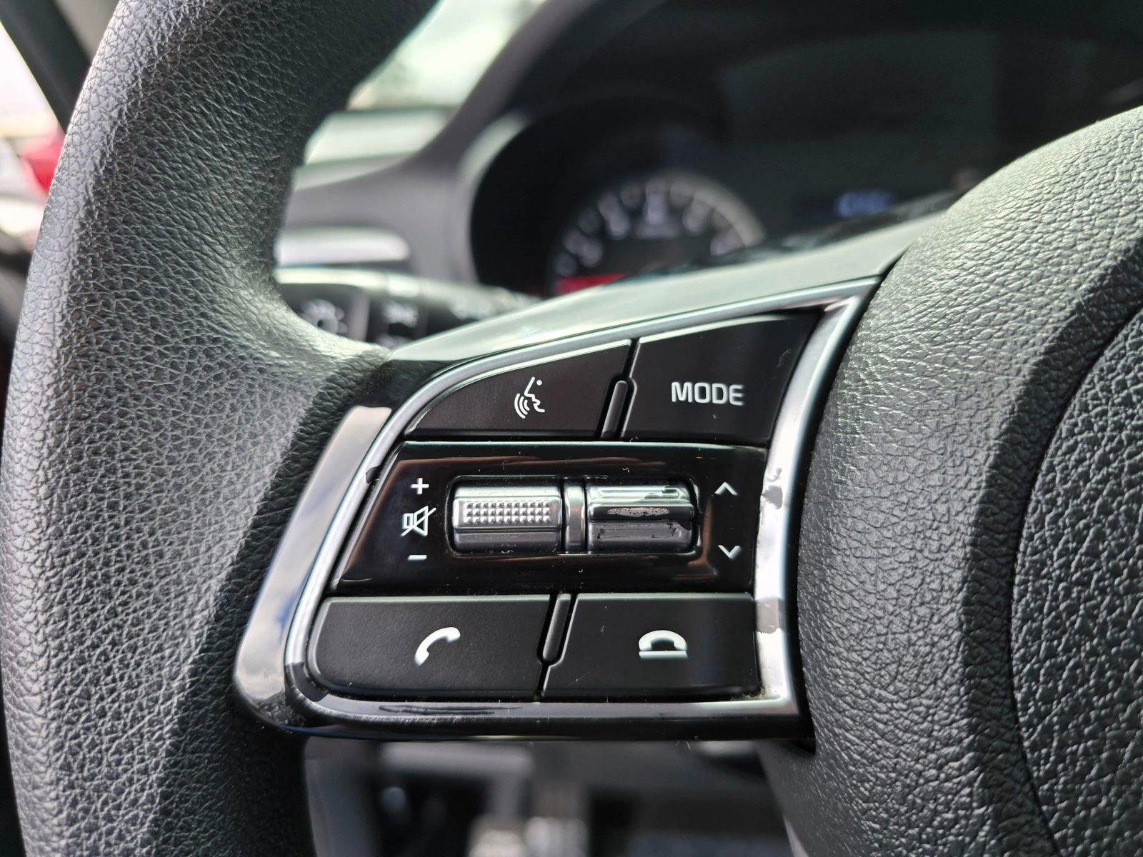 Used 2019 Kia Optima LX image 25
