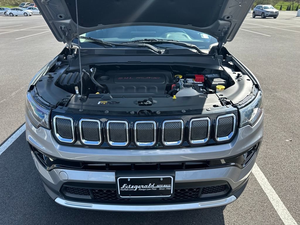 Used 2022 Jeep Compass Limited image 15