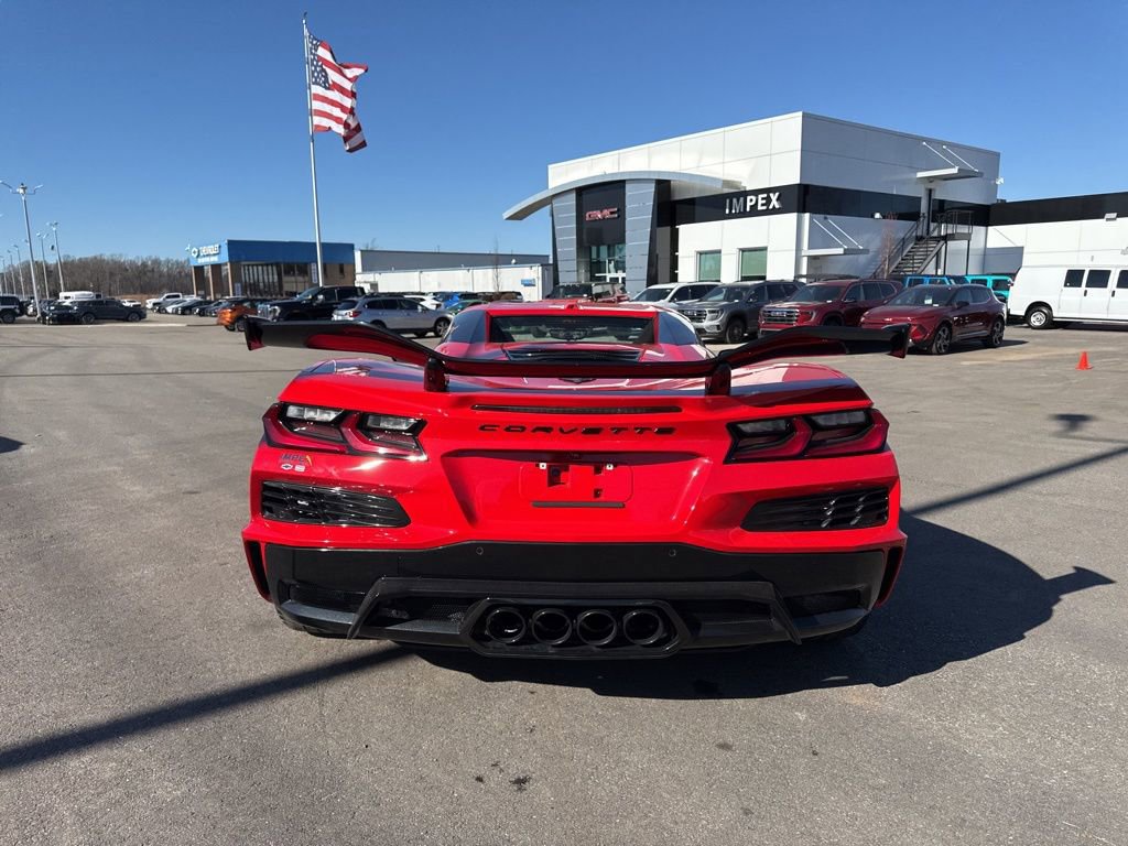 Used 2023 Chevrolet Corvette Z06 w/ Z07 Performance Package image 4