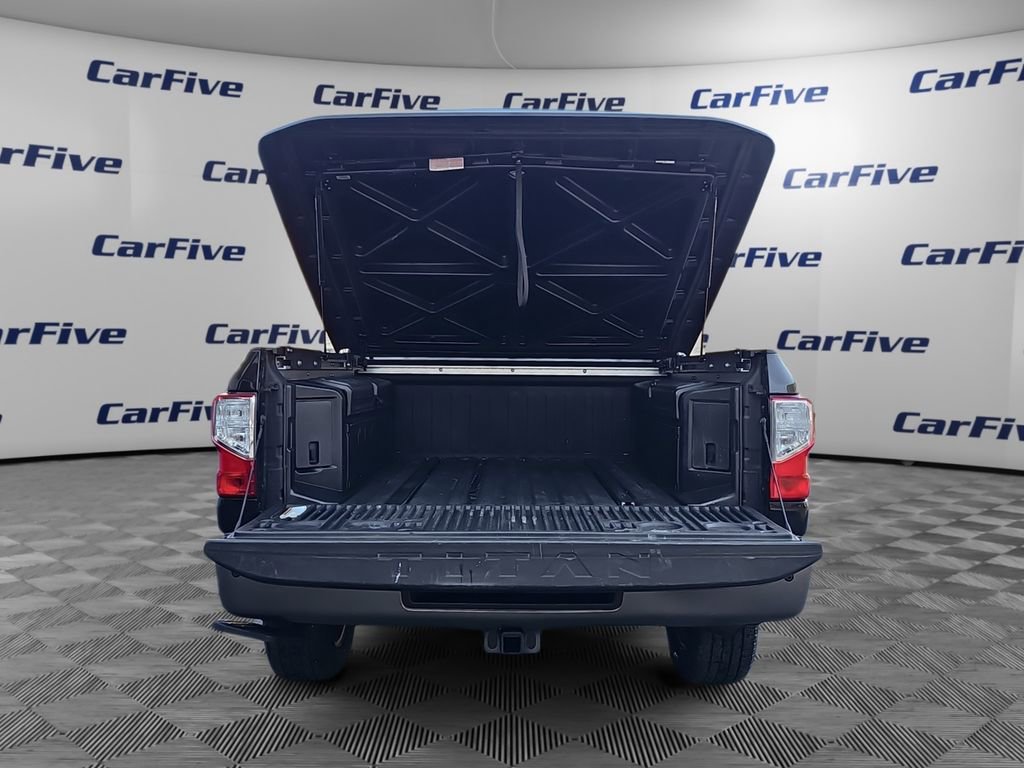 Used 2018 Nissan Titan Platinum Reserve w/ Platinum Utility Package image 11