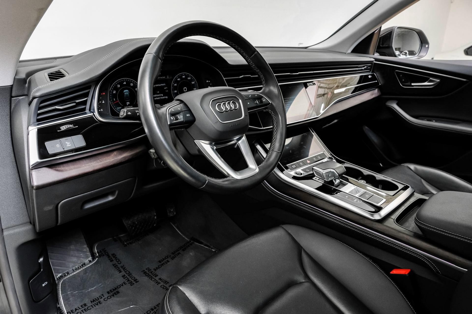Used 2023 Audi Q8 Premium Plus w/ Premium Plus Package image 3